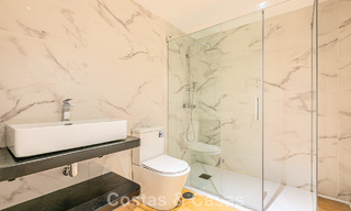 Duplex rénové à vendre à distance de marche de commodités locales et de Puerto Banús à Nueva Andalucia, Marbella 789360 