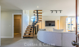 Penthouse avec vue sur la mer à vendre à distance de marche des commodités et de Puerto Banus à Nueva Andalucia, Marbella 789307 