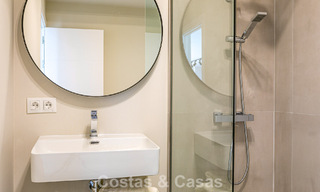 Penthouse avec vue sur la mer à vendre à distance de marche des commodités et de Puerto Banus à Nueva Andalucia, Marbella 789321 