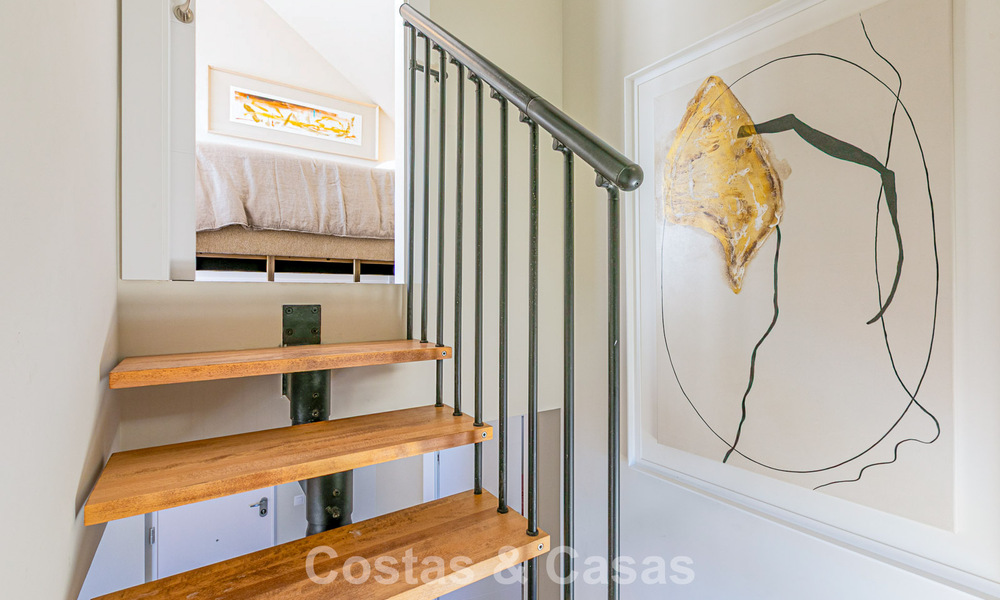 Penthouse avec vue sur la mer à vendre à distance de marche des commodités et de Puerto Banus à Nueva Andalucia, Marbella 789329