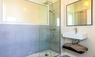 Penthouse avec vue sur la mer à vendre à distance de marche des commodités et de Puerto Banus à Nueva Andalucia, Marbella 789332 