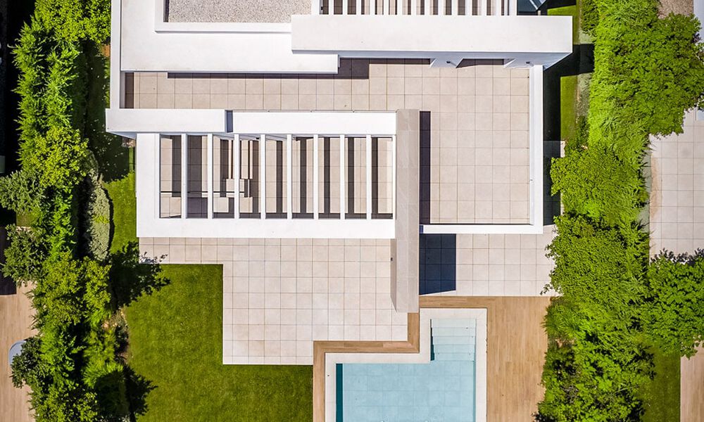 Villa de luxe prête à emménager, au design minimaliste, à vendre sur la New Golden Mile entre Marbella et Estepona 789680