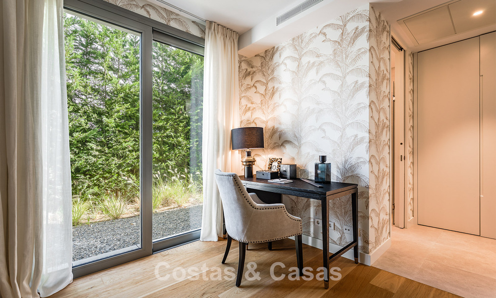 Villa de luxe prête à emménager, au design minimaliste, à vendre sur la New Golden Mile entre Marbella et Estepona 789683