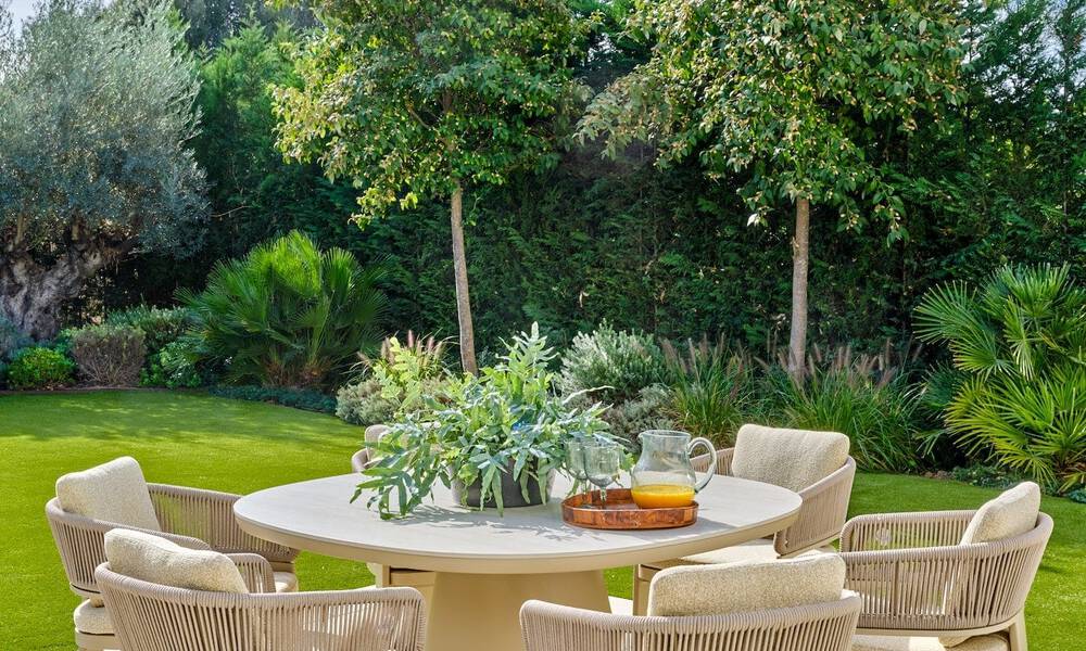 Villa de luxe prête à emménager, au design minimaliste, à vendre sur la New Golden Mile entre Marbella et Estepona 789702