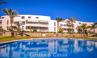 Appartement contemporain prêt à emménager avec vue panoramique sur la mer à vendre à l’est de Marbella 789384 