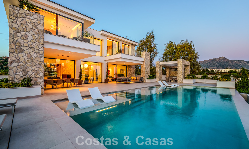 Villa de luxe contemporaine exclusive à vendre dans une communauté sécurisée à La Quinta, Benahavís - Marbella 789398