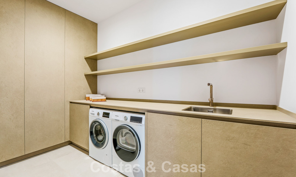 Villa de luxe contemporaine exclusive à vendre dans une communauté sécurisée à La Quinta, Benahavís - Marbella 789414