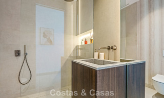 Villa de luxe contemporaine exclusive à vendre dans une communauté sécurisée à La Quinta, Benahavís - Marbella 789415 