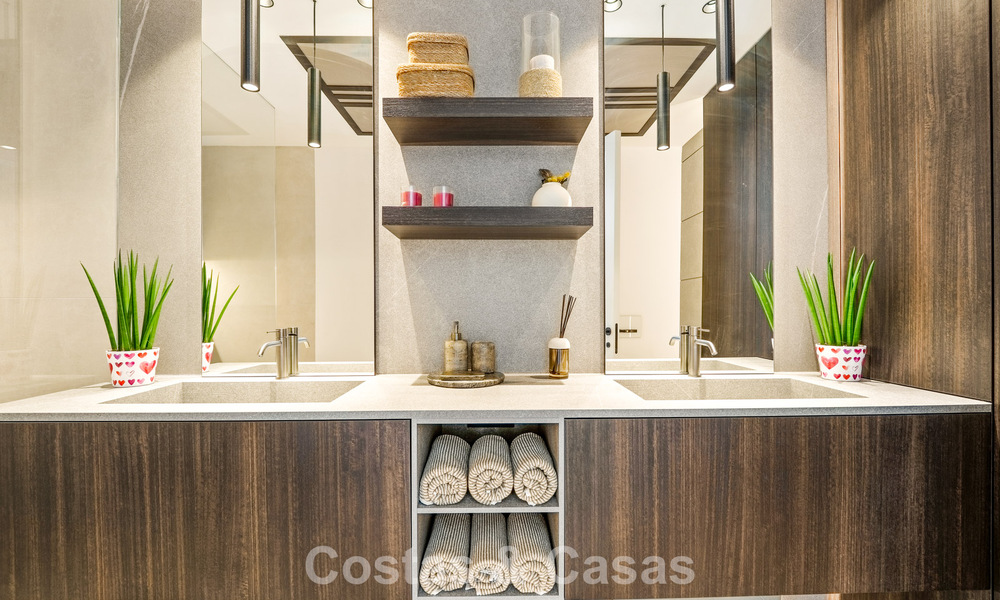 Villa de luxe contemporaine exclusive à vendre dans une communauté sécurisée à La Quinta, Benahavís - Marbella 789438