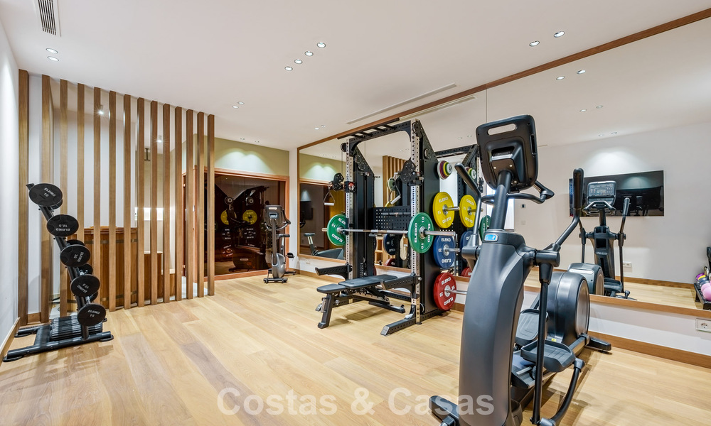 Villa de luxe moderne-méditerranéenne à vendre dans une communauté de premier plan à La Quinta, Benahavís - Marbella 789468