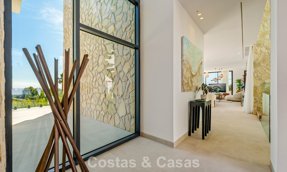 Villa de luxe moderne-méditerranéenne à vendre dans une communauté de premier plan à La Quinta, Benahavís - Marbella 789475