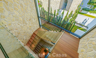 Villa de luxe moderne-méditerranéenne à vendre dans une communauté de premier plan à La Quinta, Benahavís - Marbella 789491 