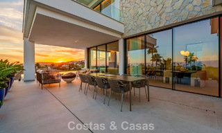 Villa de luxe moderne-méditerranéenne à vendre dans une communauté de premier plan à La Quinta, Benahavís - Marbella 789508 