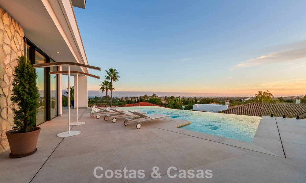 Villa de luxe moderne-méditerranéenne à vendre dans une communauté de premier plan à La Quinta, Benahavís - Marbella 789509