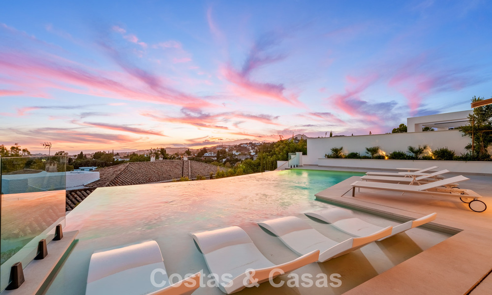 Villa de luxe moderne-méditerranéenne à vendre dans une communauté de premier plan à La Quinta, Benahavís - Marbella 789515