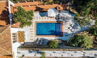 Villa andalouse de luxe élégante au charme intemporel à vendre à El Madroñal, Marbella - Benahavís 789533 