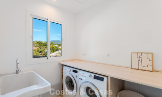 Villa andalouse de luxe élégante au charme intemporel à vendre à El Madroñal, Marbella - Benahavís 789536 