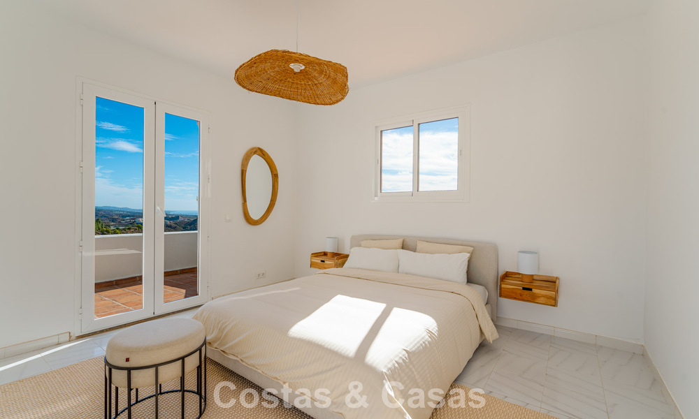 Villa andalouse de luxe élégante au charme intemporel à vendre à El Madroñal, Marbella - Benahavís 789538