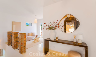 Villa andalouse de luxe élégante au charme intemporel à vendre à El Madroñal, Marbella - Benahavís 789539 