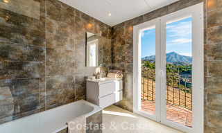 Villa andalouse de luxe élégante au charme intemporel à vendre à El Madroñal, Marbella - Benahavís 789553 