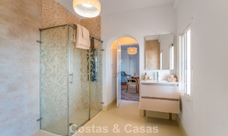 Villa andalouse de luxe élégante au charme intemporel à vendre à El Madroñal, Marbella - Benahavís 789555 