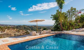 Villa andalouse de luxe élégante au charme intemporel à vendre à El Madroñal, Marbella - Benahavís 789562 
