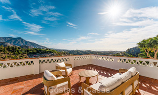 Villa andalouse de luxe élégante au charme intemporel à vendre à El Madroñal, Marbella - Benahavís 789563 