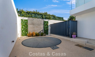 Prête à emménager, villa design ultramoderne avec vues panoramiques à vendre à Marbella - Benahavís 789593 