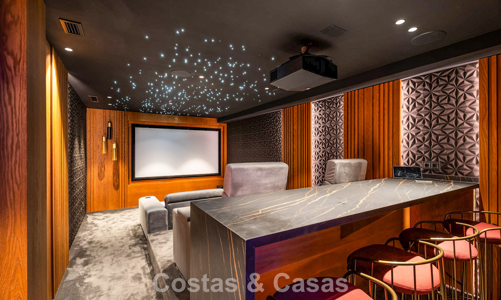 Prête à emménager, villa design ultramoderne avec vues panoramiques à vendre à Marbella - Benahavís 789604