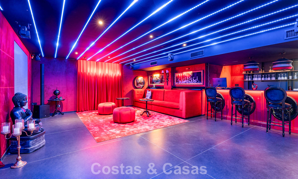 Prête à emménager, villa design ultramoderne avec vues panoramiques à vendre à Marbella - Benahavís 789606