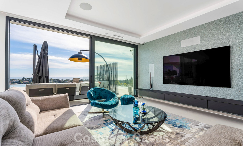 Prête à emménager, villa design ultramoderne avec vues panoramiques à vendre à Marbella - Benahavís 789610