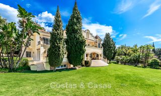 Villa espagnole remarquable à vendre avec vue sur la mer et grand terrain à Sierra Blanca, Marbella 789619 