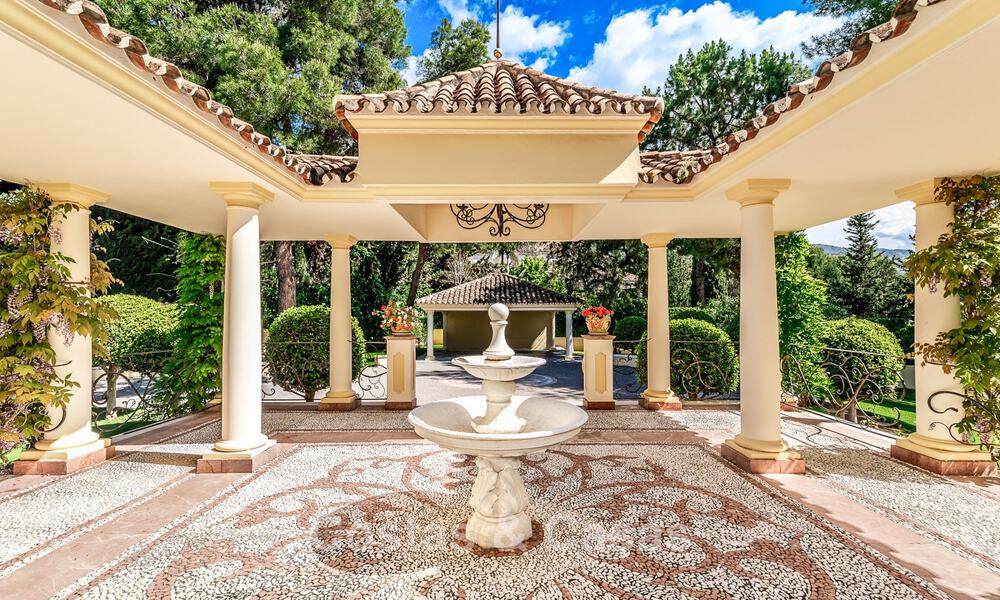 Villa espagnole remarquable à vendre avec vue sur la mer et grand terrain à Sierra Blanca, Marbella 789621