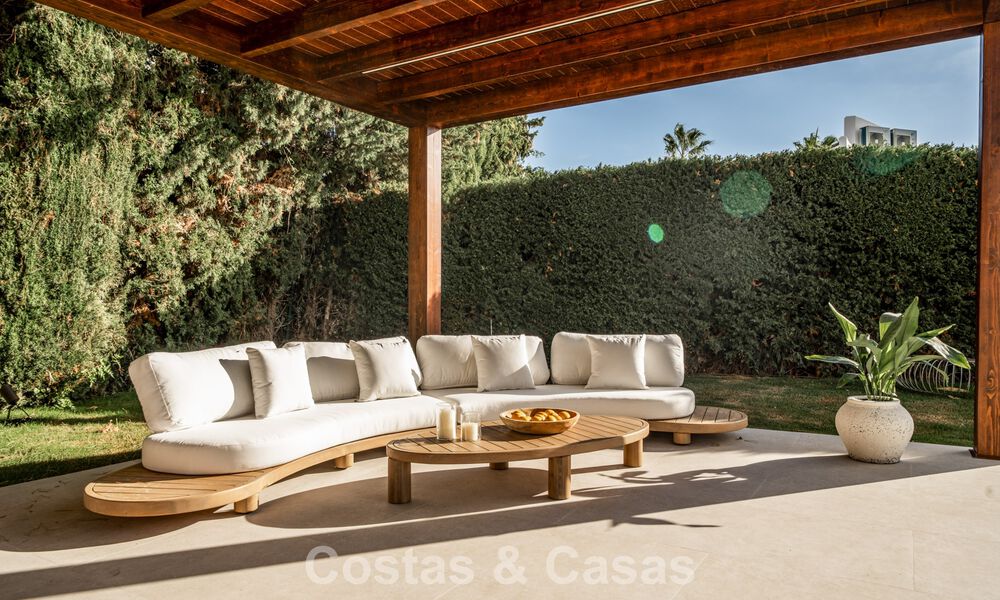 Villa moderne-méditerranéenne avec vue sur la mer à vendre dans un quartier privilégié de Nueva Andalucía, Marbella 789638