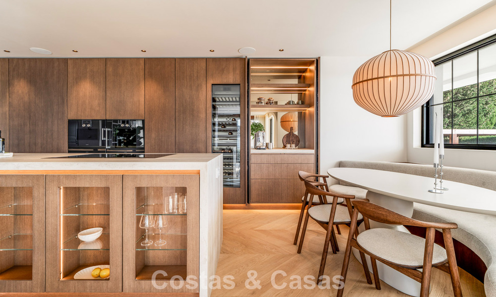 Villa moderne-méditerranéenne avec vue sur la mer à vendre dans un quartier privilégié de Nueva Andalucía, Marbella 789643