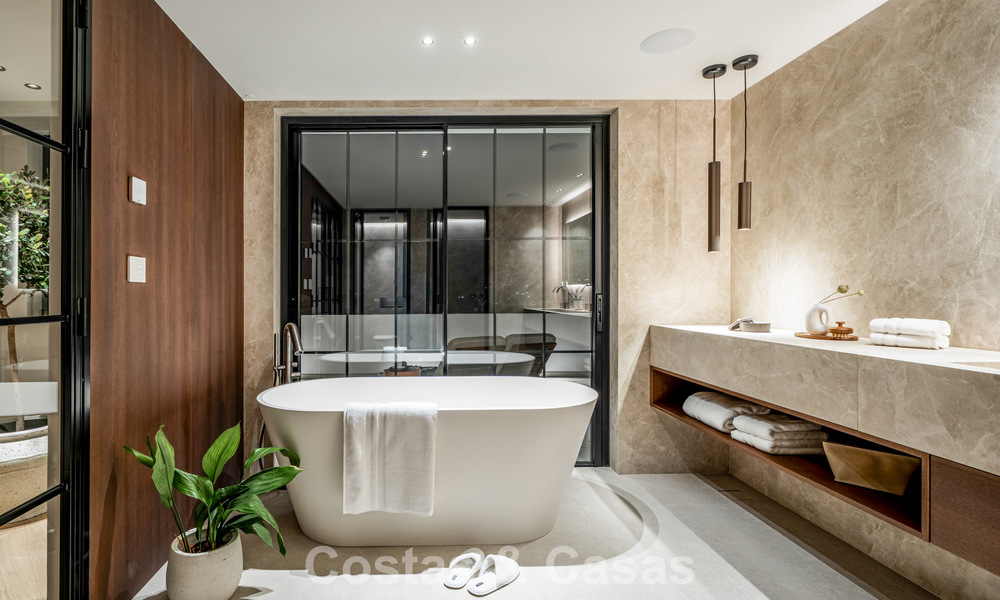 Villa moderne-méditerranéenne avec vue sur la mer à vendre dans un quartier privilégié de Nueva Andalucía, Marbella 789661