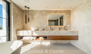 Villa moderne-méditerranéenne avec vue sur la mer à vendre dans un quartier privilégié de Nueva Andalucía, Marbella 789664 