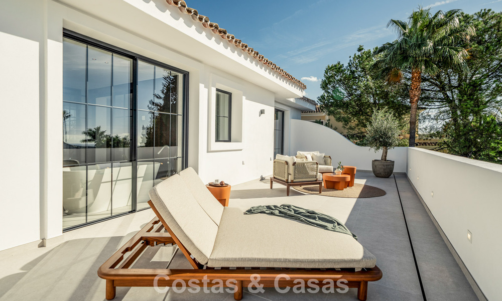 Villa moderne-méditerranéenne avec vue sur la mer à vendre dans un quartier privilégié de Nueva Andalucía, Marbella 789666