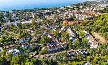 Spacieuse maison de ville à vendre dans une charmante résidence sécurisée sur la Golden Mile de Marbella 789948