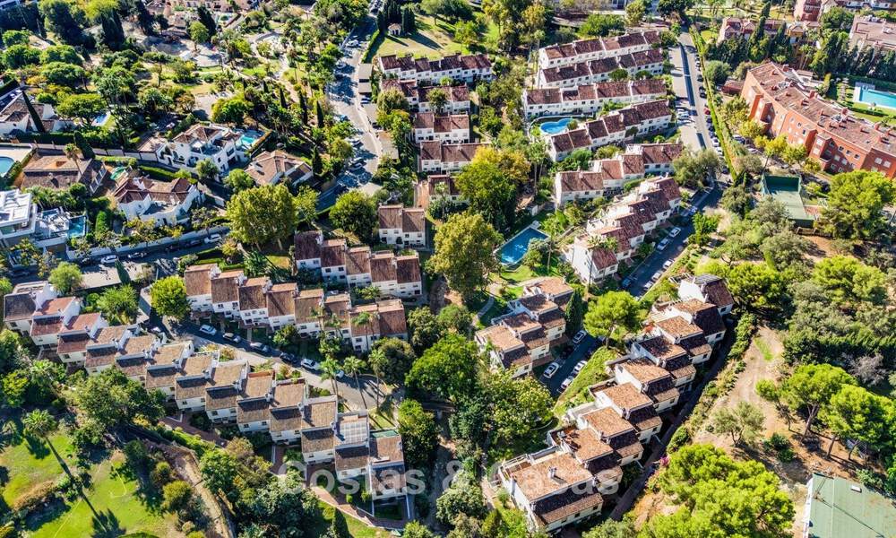 Spacieuse maison de ville à vendre dans une charmante résidence sécurisée sur la Golden Mile de Marbella 789950