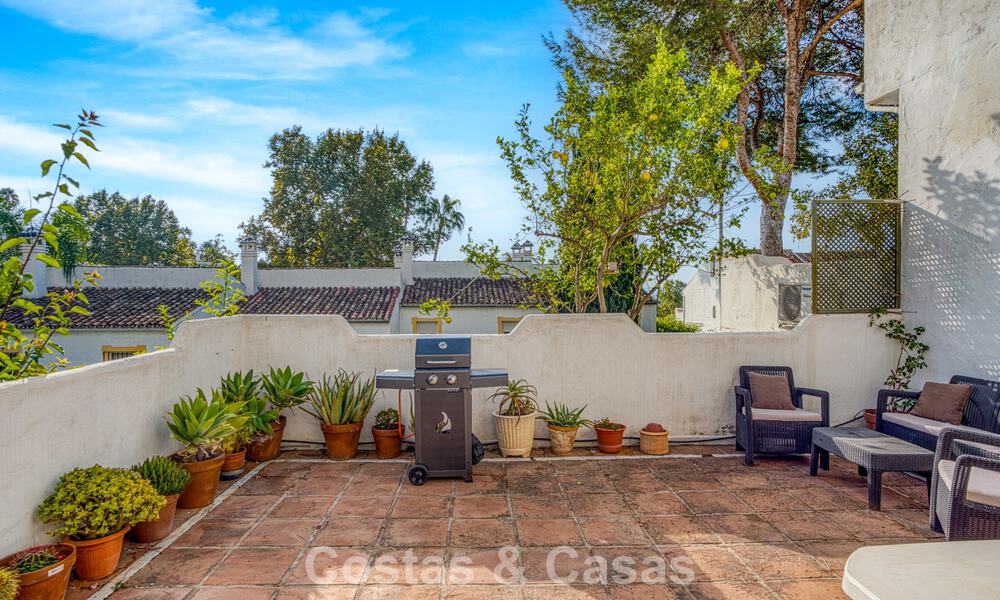Spacieuse maison de ville à vendre dans une charmante résidence sécurisée sur la Golden Mile de Marbella 789955
