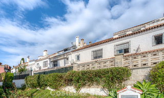 Spacieuse maison de ville à vendre dans une charmante résidence sécurisée sur la Golden Mile de Marbella 789958 