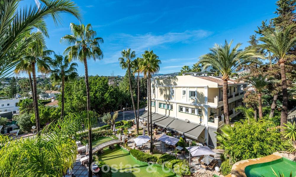 Maison spacieuse et modernisée à vendre au cœur de la vallée du golf de Nueva Andalucia, Marbella 789973