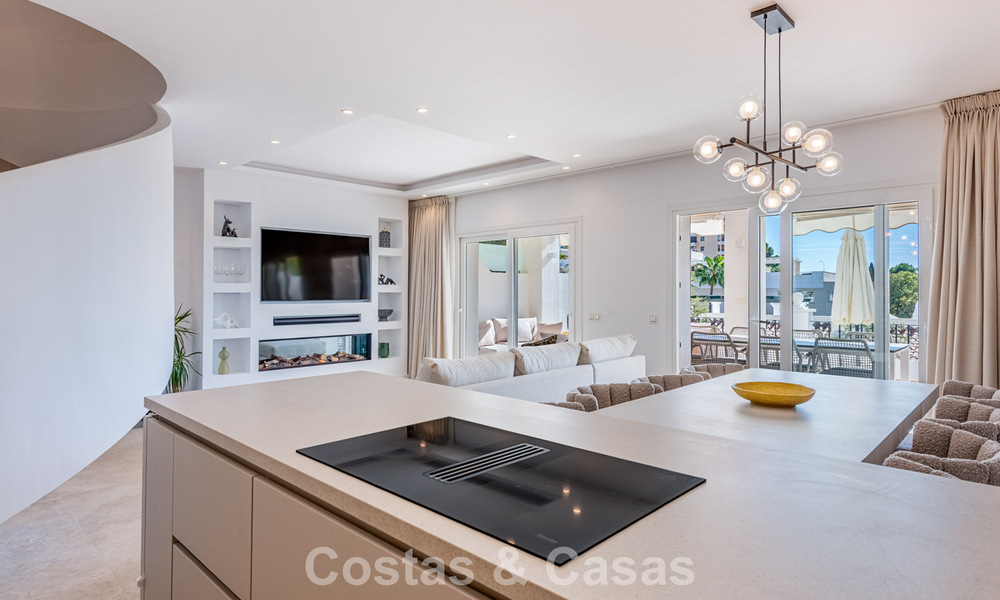 Maison spacieuse et modernisée à vendre au cœur de la vallée du golf de Nueva Andalucia, Marbella 789984