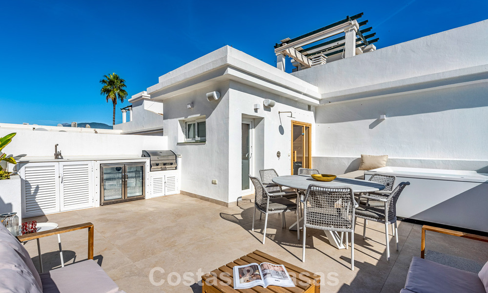 Maison spacieuse et modernisée à vendre au cœur de la vallée du golf de Nueva Andalucia, Marbella 790002