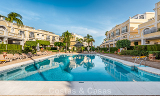 Propriétés de luxe à vendre à deux pas des commodités dans la Vallée du Golf de Nueva Andalucía, Marbella 808489 