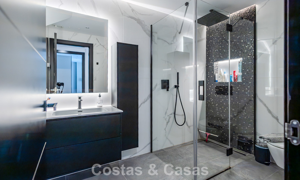 Spacieuse maison à vendre dans la populaire communauté Aloha Golf à Nueva Andalucía, Marbella 790153