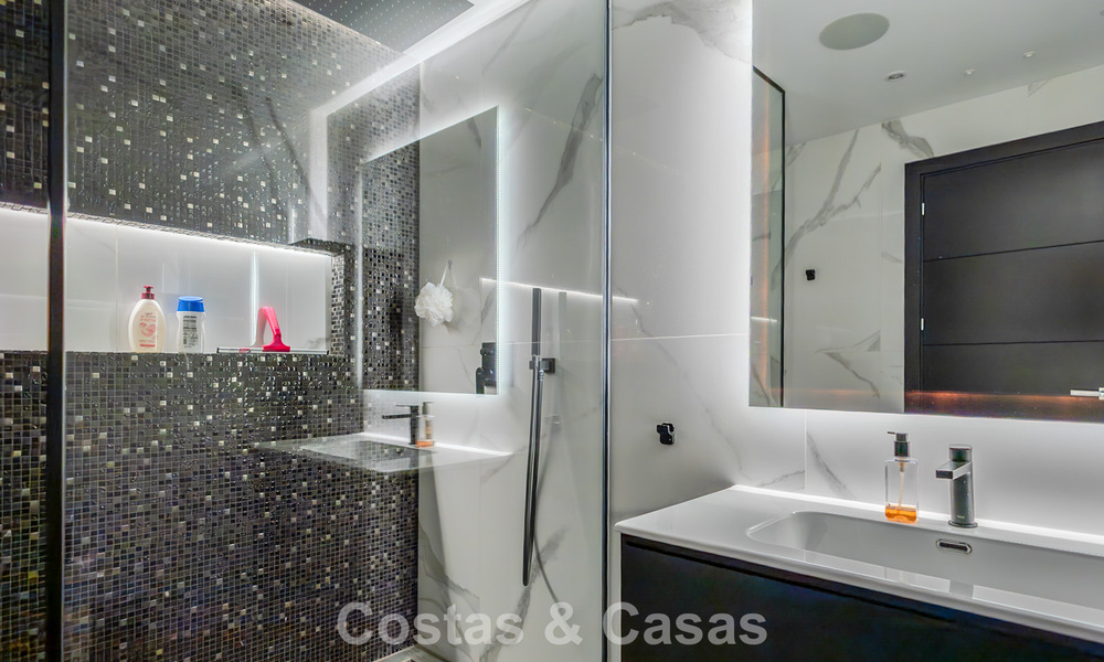 Spacieuse maison à vendre dans la populaire communauté Aloha Golf à Nueva Andalucía, Marbella 790158