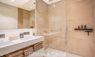 Appartement élégant de 3 chambres à vendre avec vue panoramique sur la mer dans un domaine sécurisé à Benahavis - Marbella 790140 