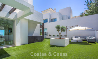 Appartement élégant de 3 chambres à vendre avec vue panoramique sur la mer dans un domaine sécurisé à Benahavis - Marbella 790141 